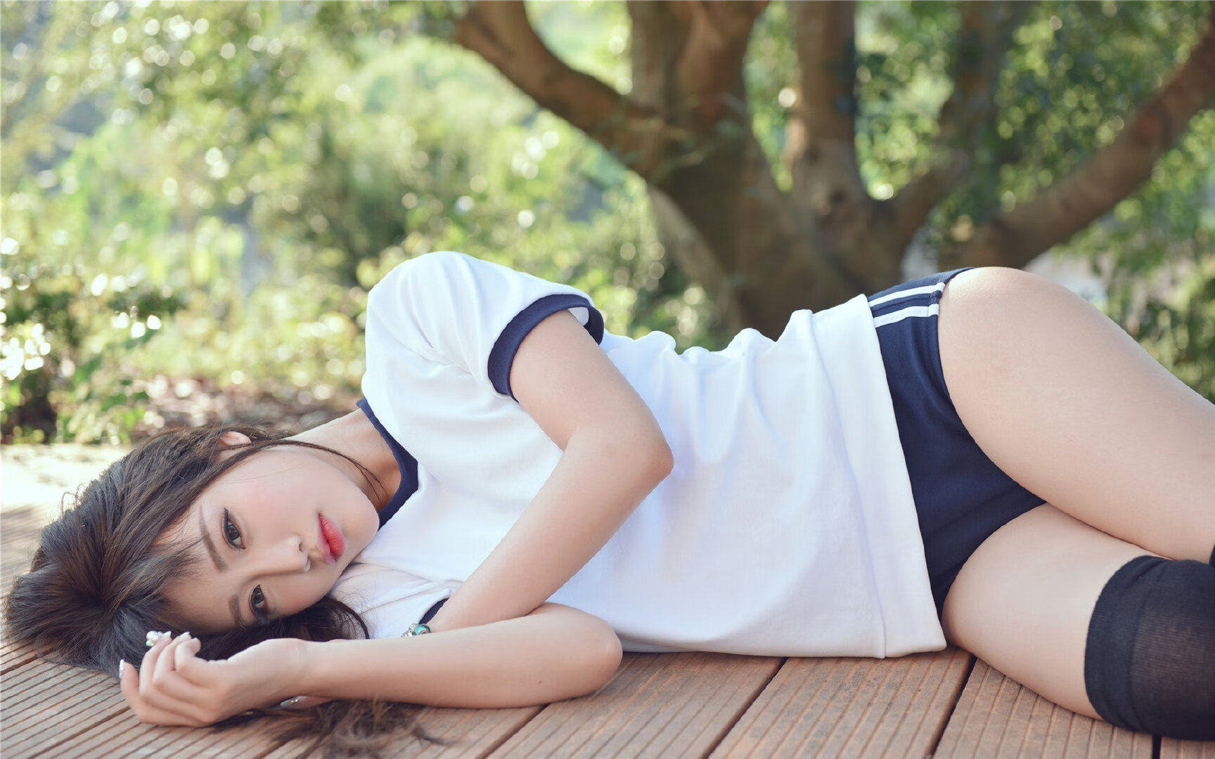 九游网-球队战术板中是否更倾向构建中心向外疏导进攻方式，篮球战术板应用